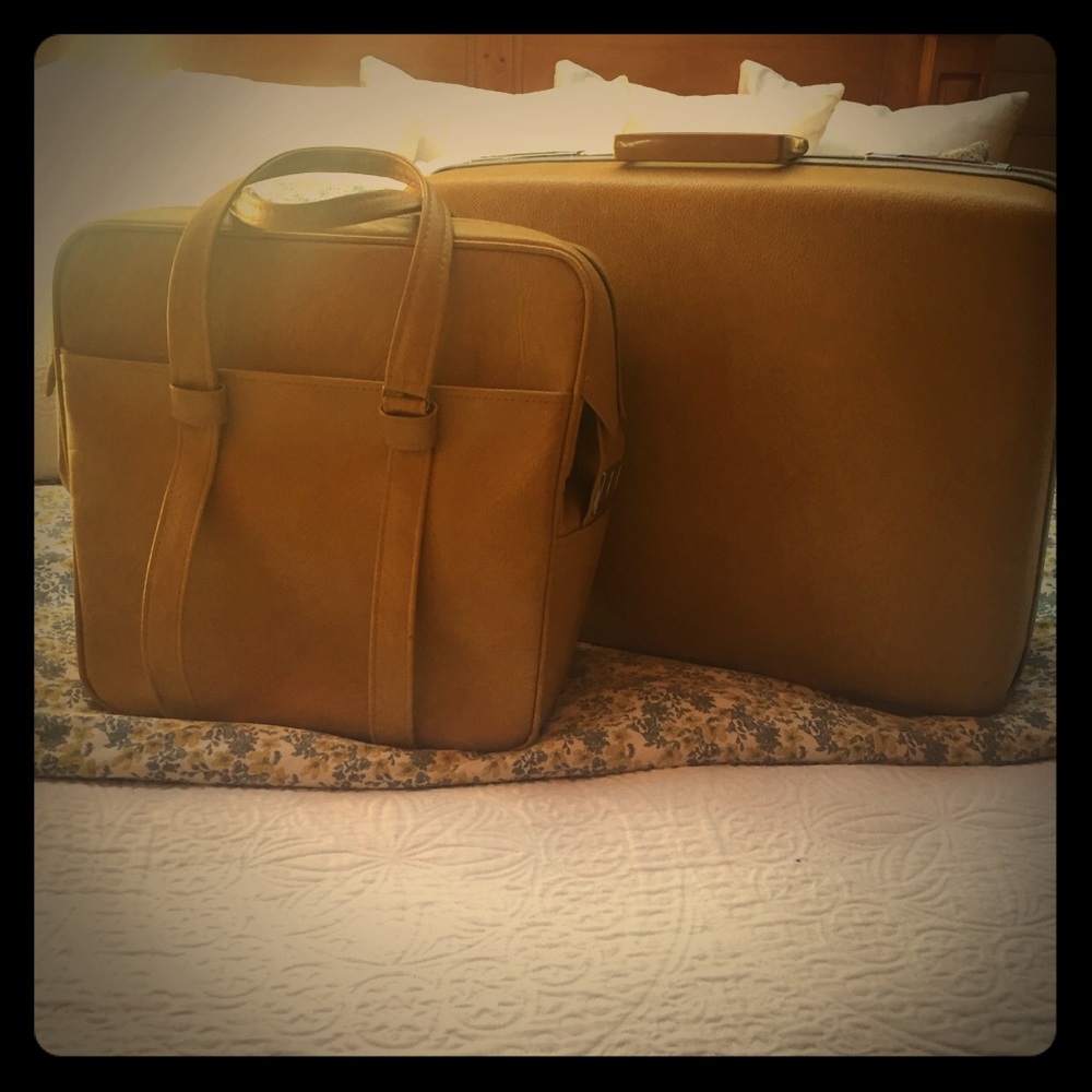 Travel set